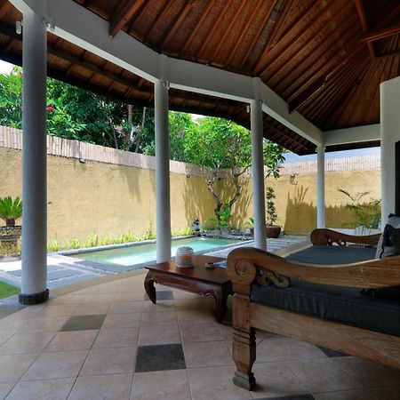 Singgah Villas Seminyak Экстерьер фото