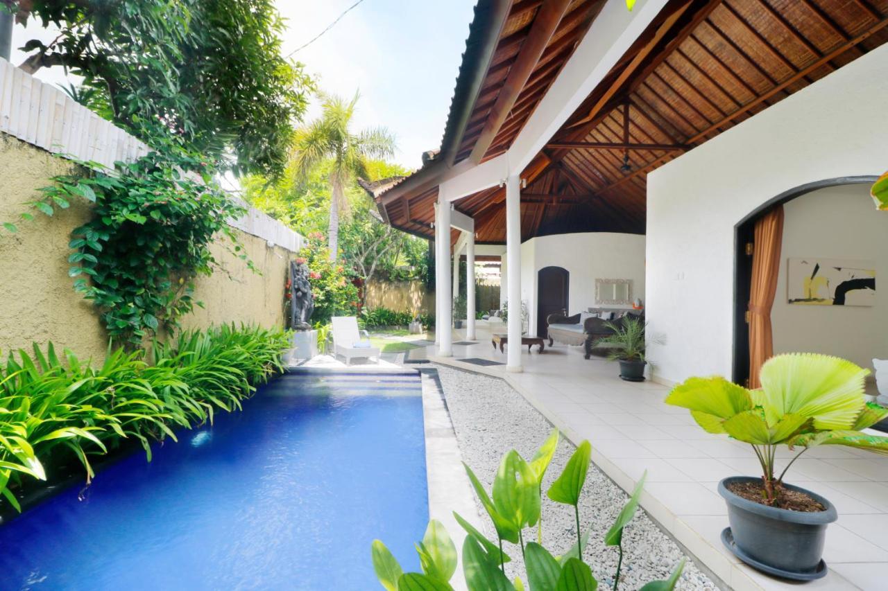 Singgah Villas Seminyak Экстерьер фото