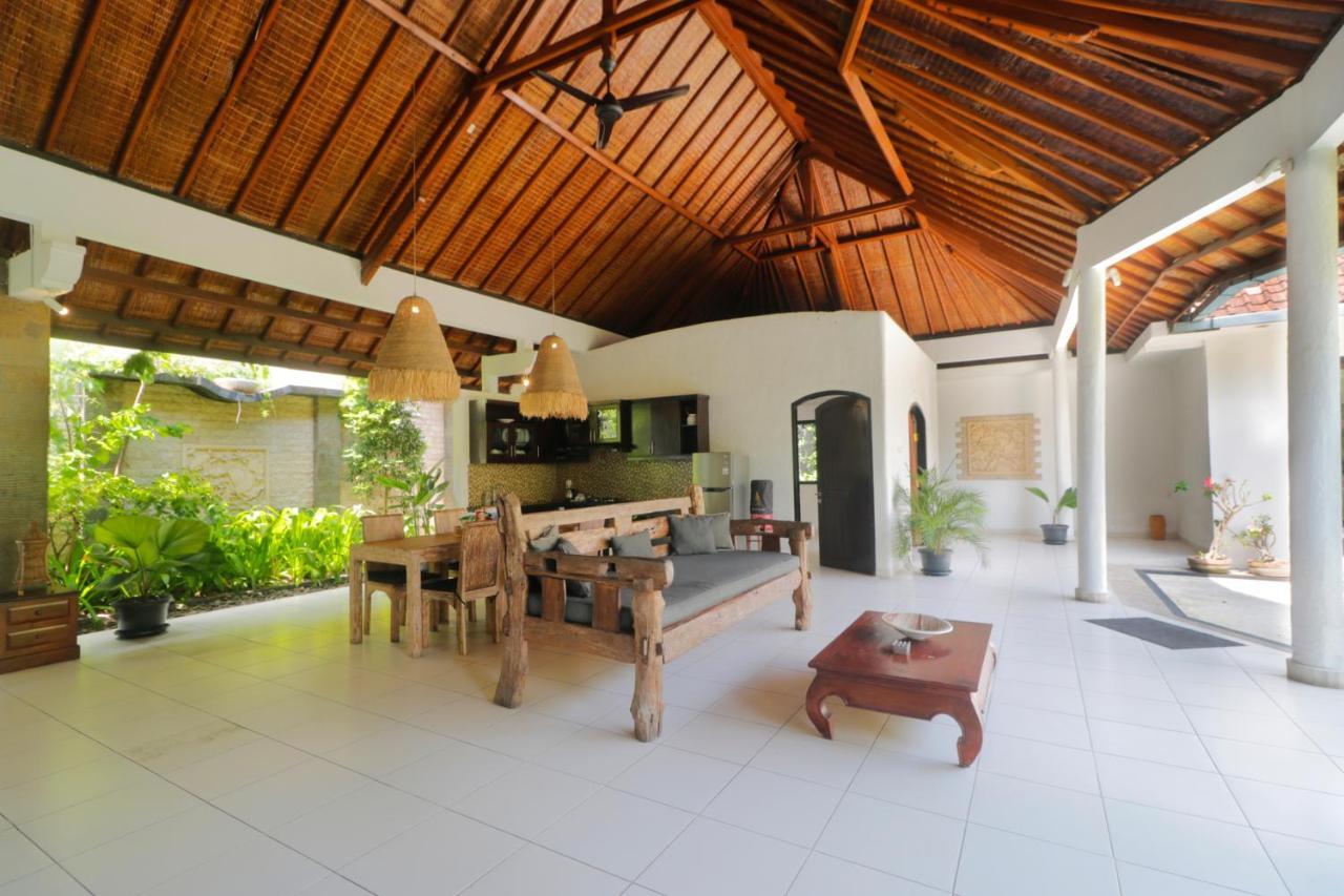 Singgah Villas Seminyak Экстерьер фото